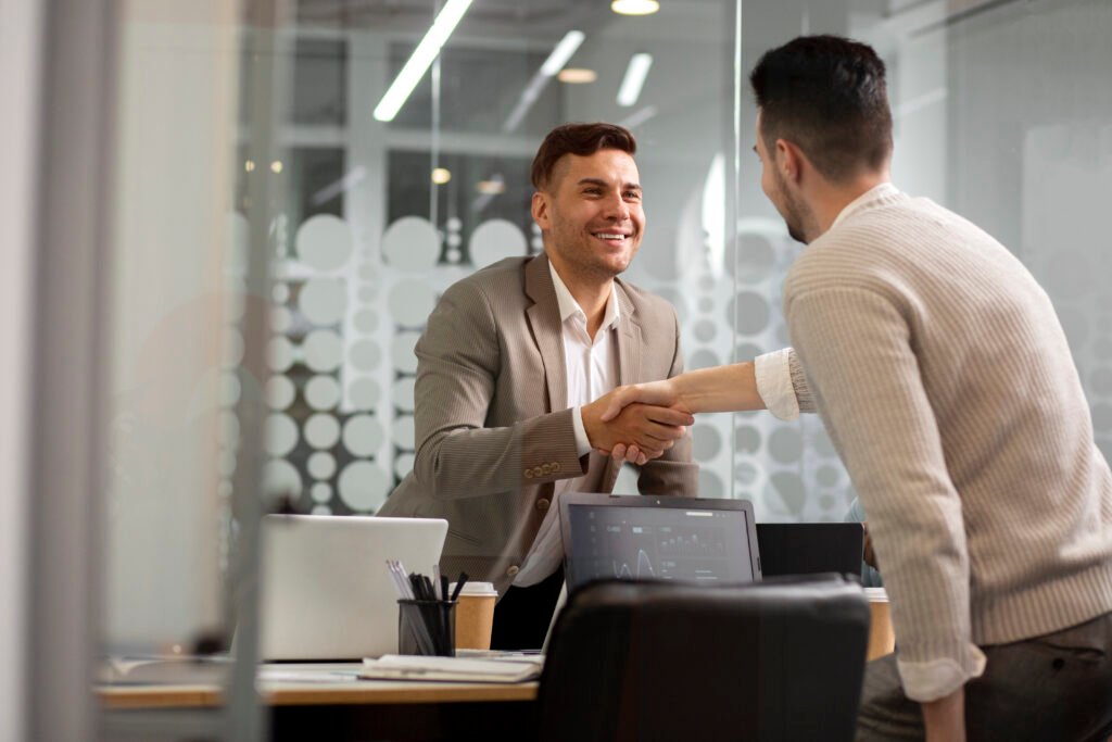 FIDELIZE E CONQUISTE: ESTRATÉGIAS EFICIENTES PARA MANTER CLIENTES E AUMENTAR AS VENDAS